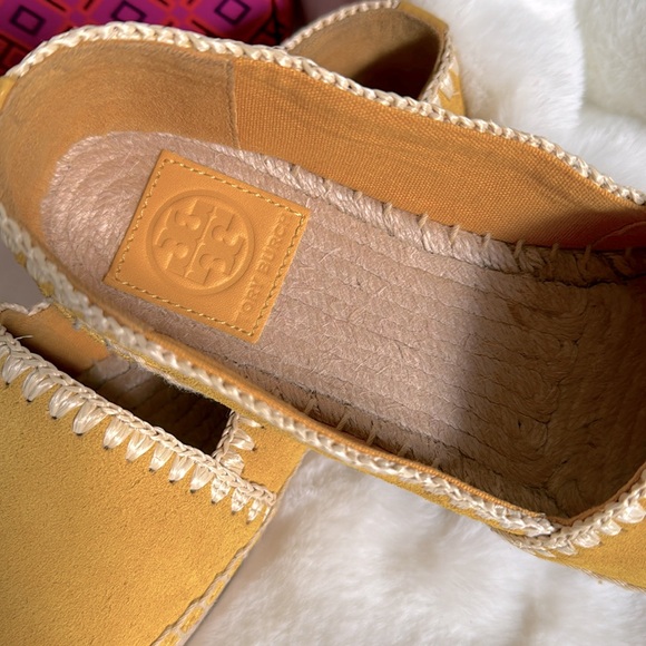 NIB Tory Burch Size 7 - Picture 7 of 9